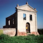 Progetto di massima per il restauro della ex cappella di Villa Alberoni a Migliarino (FE) da adibire ad uso residenziale. (1995)