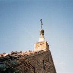 Progetto e D.L. per il restauro delle strutture di copertura e degli infissi con recupero delle bucature originali della Chiesa di San Giovanni Battista a Ferrara. (1991)