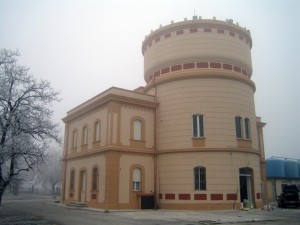 Progetto e D.L. per il restauro della Palazzina Servizi e Torre Acquedotto della Centrale di Potabilizzazione, a Ro (Fe). (2011)